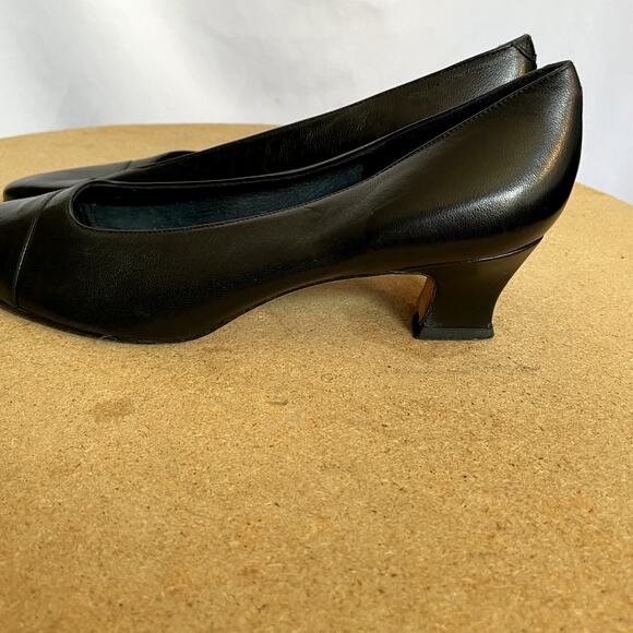 Evan-Picone Size 8M Black Pump Leather Made in Spain shoe heel - Picture 3 of 9